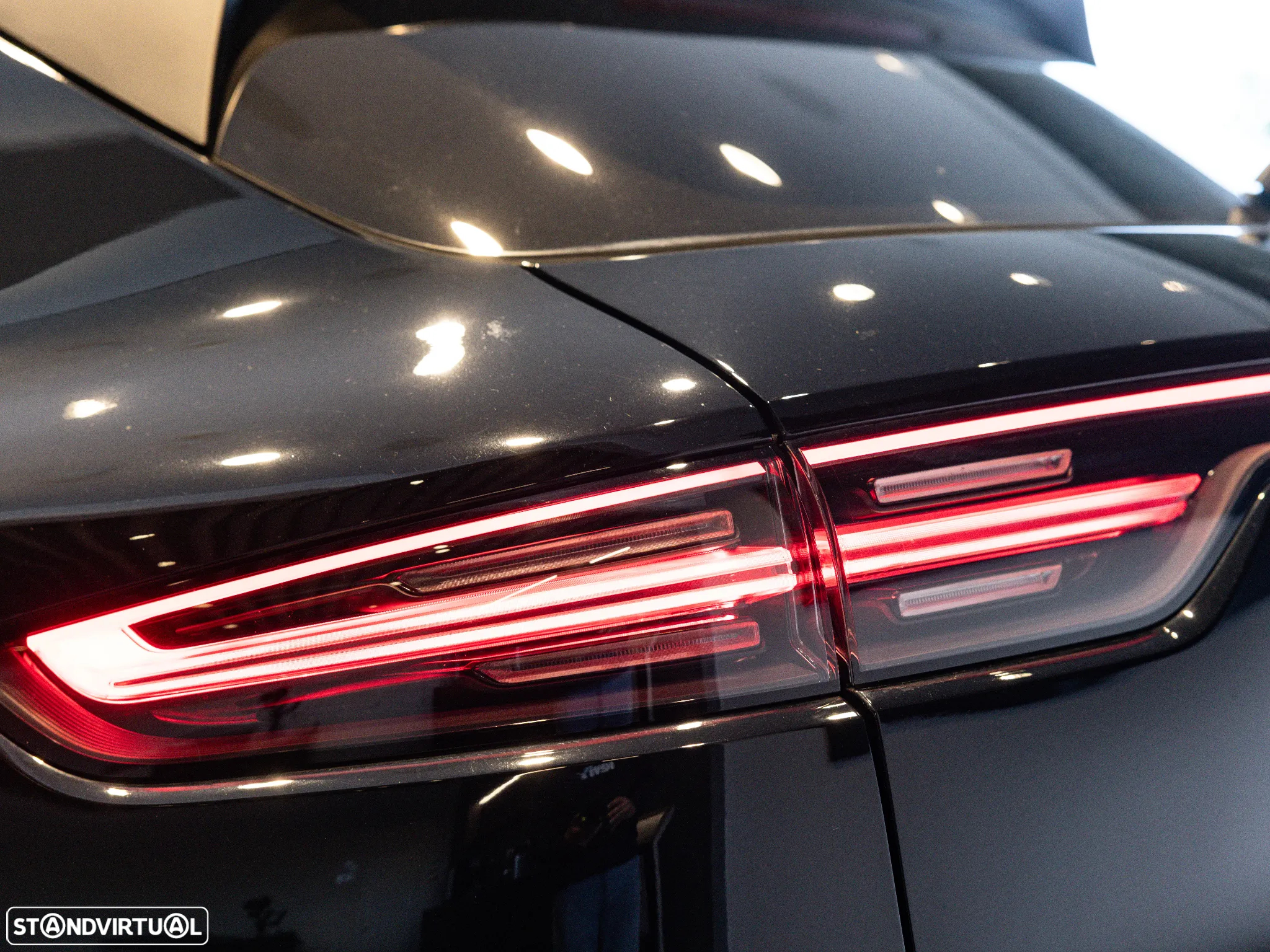 Porsche Cayenne E-Hybrid Platinum Edition - 10