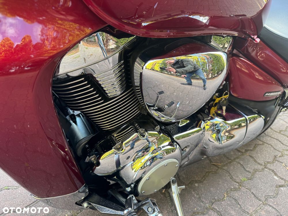 Suzuki Intruder - 19