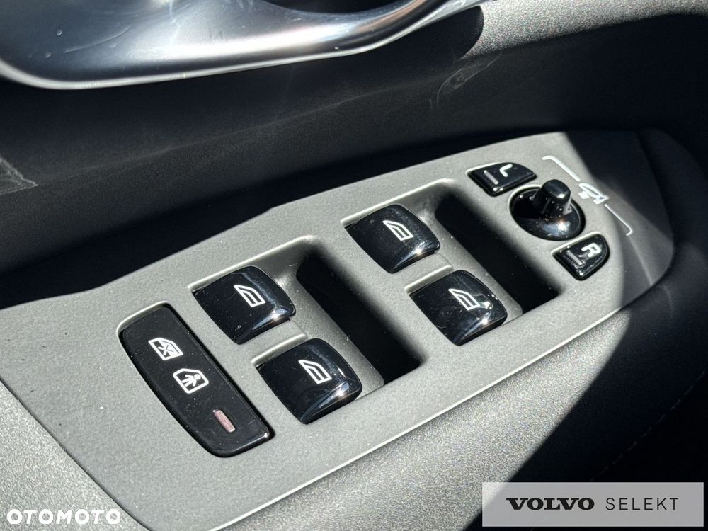 Volvo XC 90 - 27