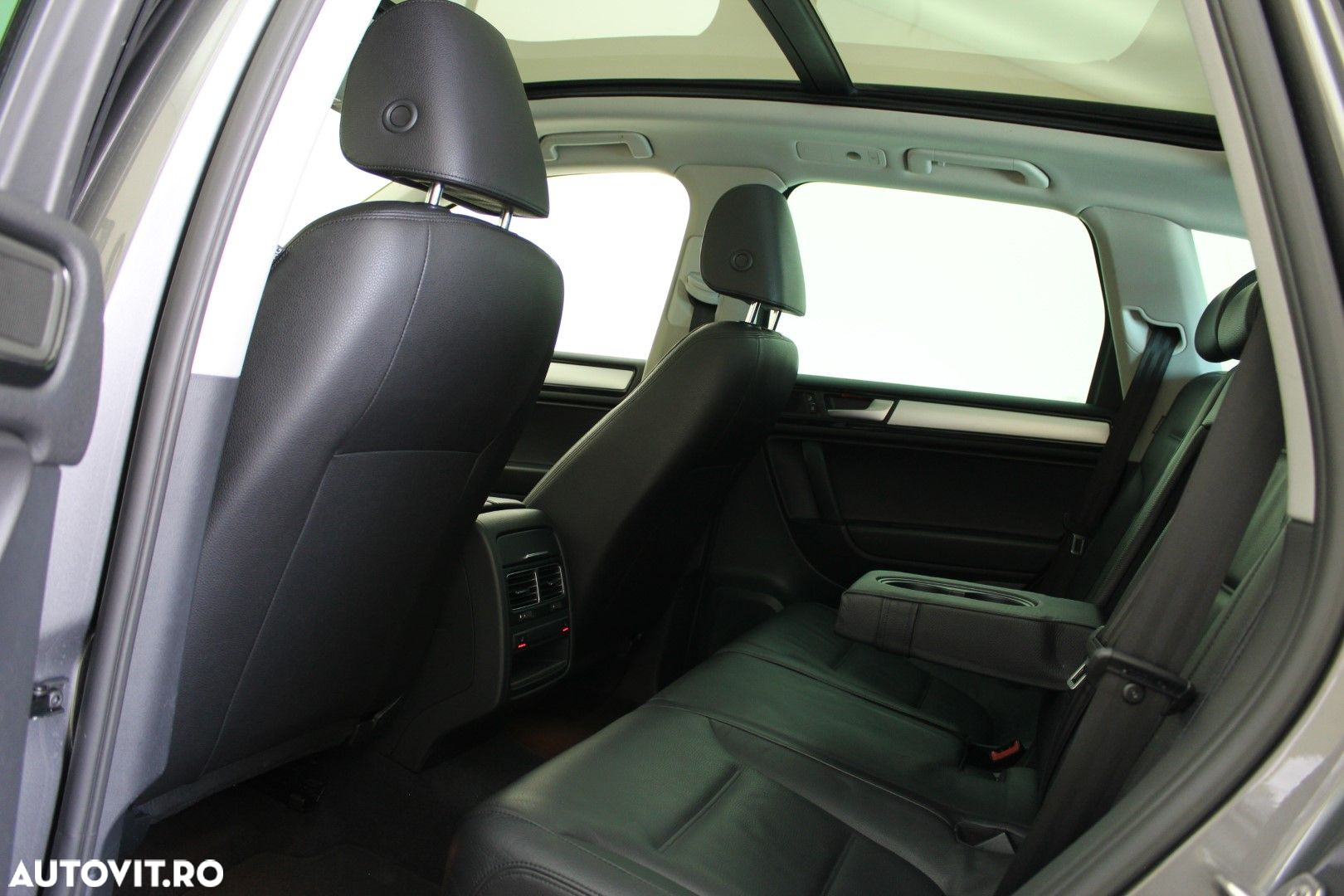 Volkswagen Touareg - 9