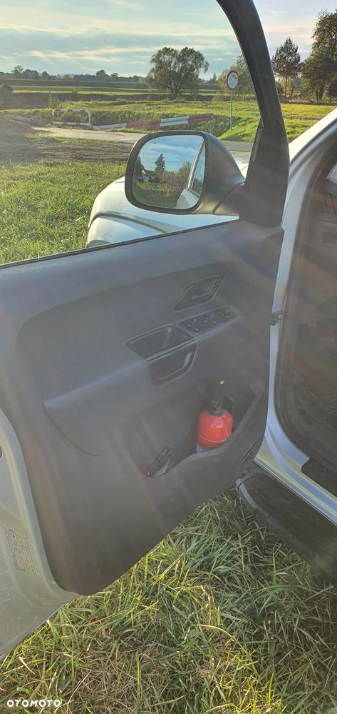 Volkswagen Amarok Double Cab 2.0 BiTDi 4MOTION Basic - 16