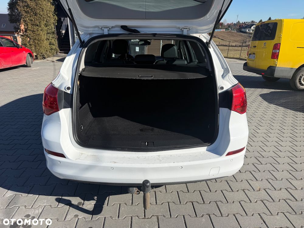 Opel Astra 1.7 CDTI DPF 150 Jahre - 11