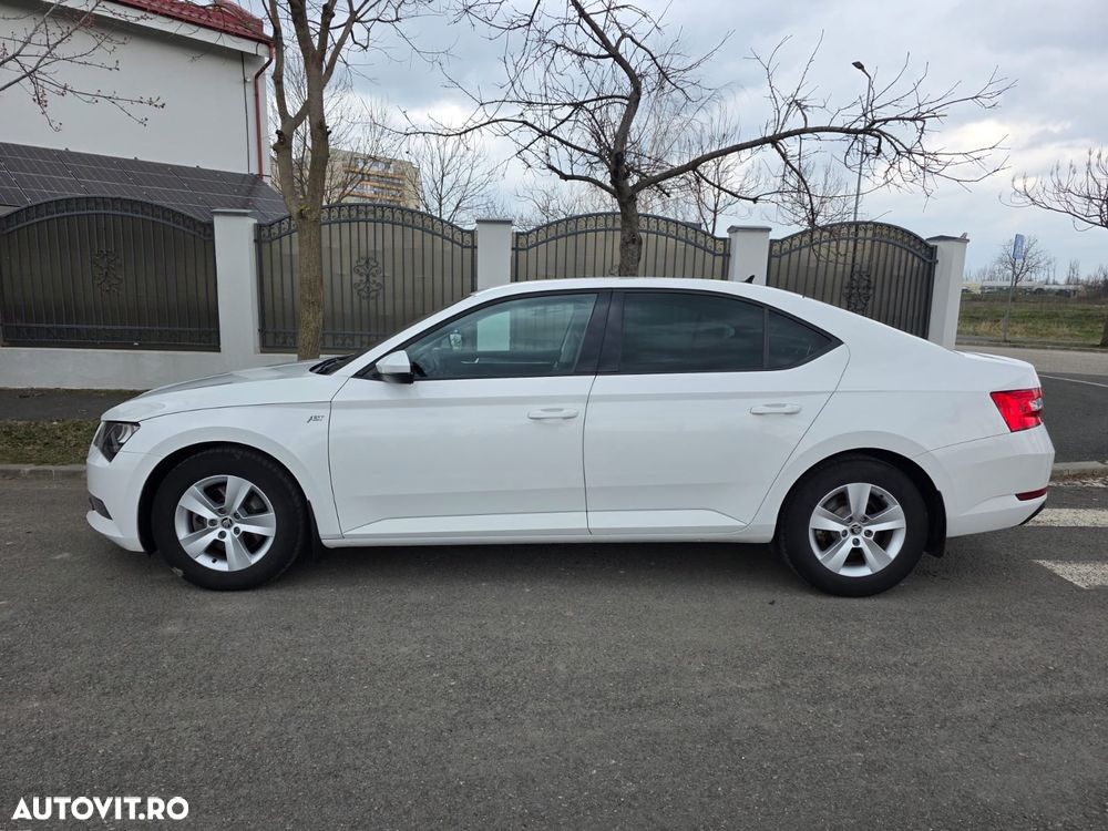 Skoda Superb 1.4 TSI ACT Ambition - 8