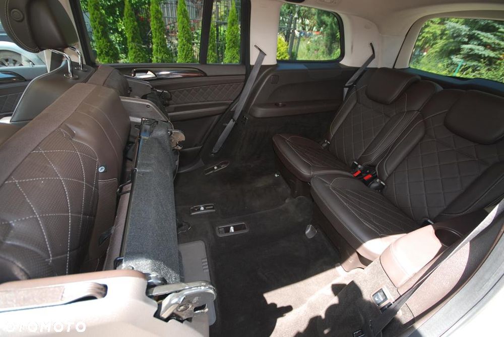 Mercedes-Benz GLS - 20