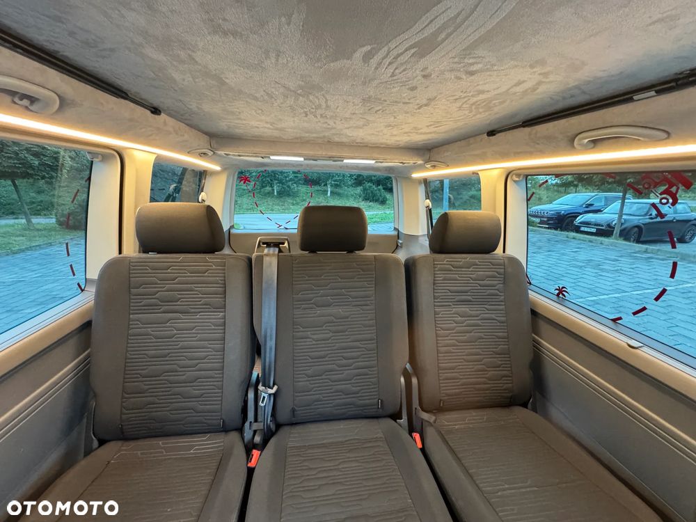 Volkswagen Caravelle - 24