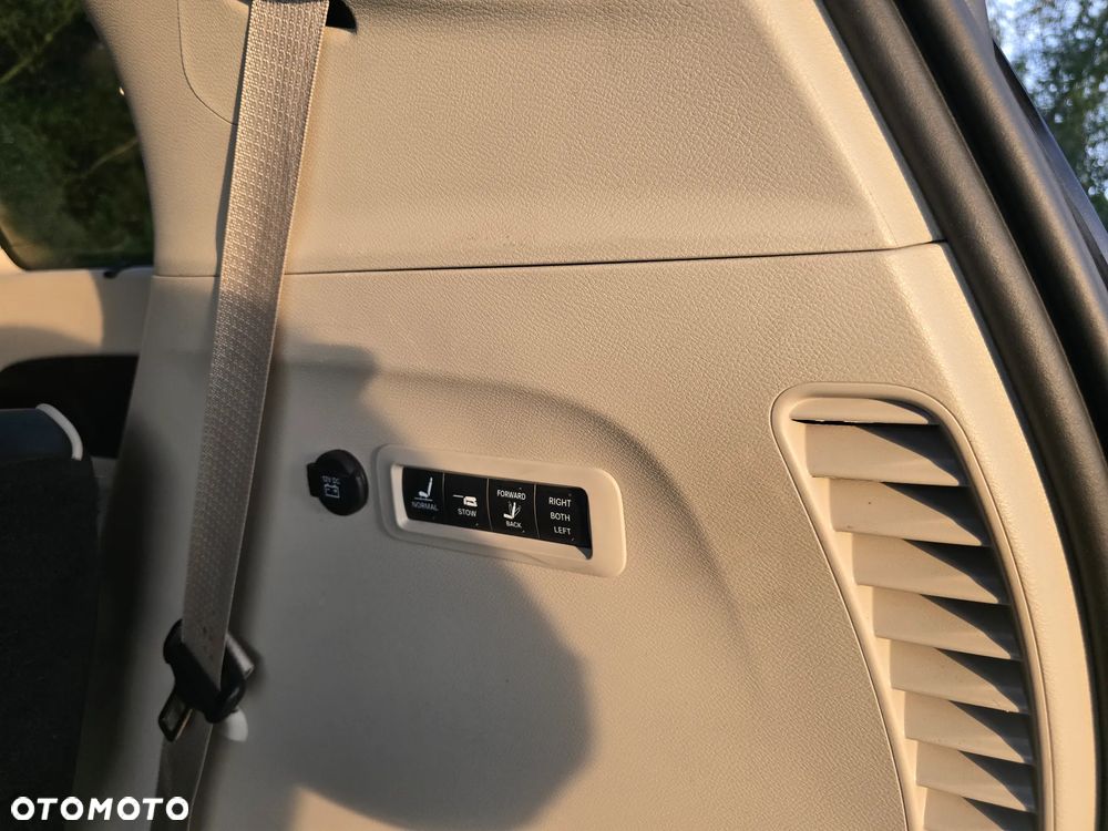 Chrysler Pacifica - 20