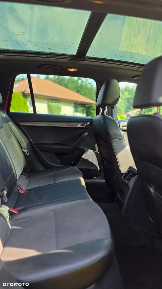 Skoda Octavia 2.0 TDI SCR Style DSG - 11