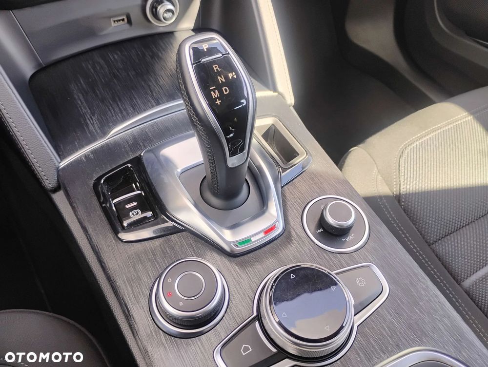 Alfa Romeo Stelvio 2.0 Turbo Business Q4 - 17