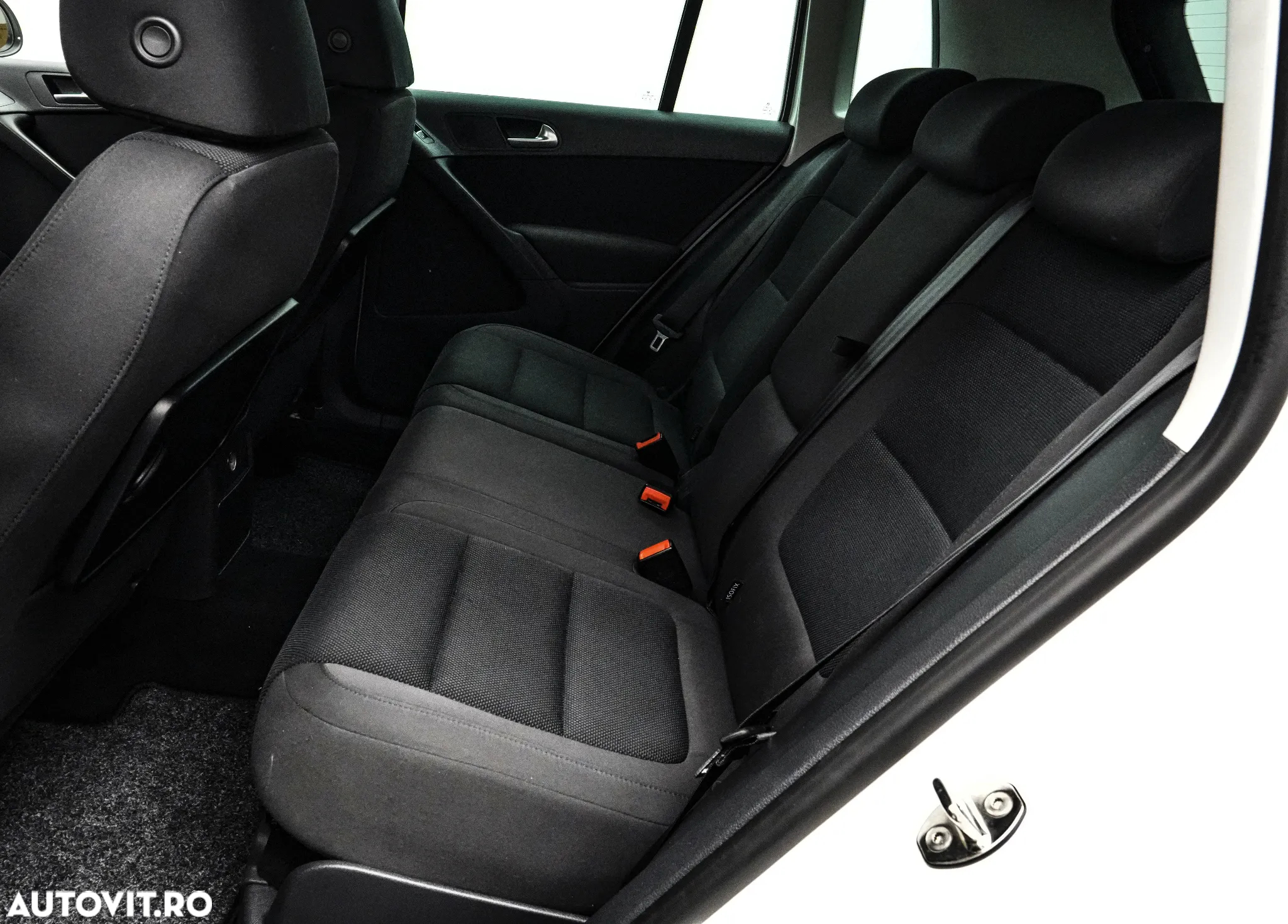 Volkswagen Tiguan - 15
