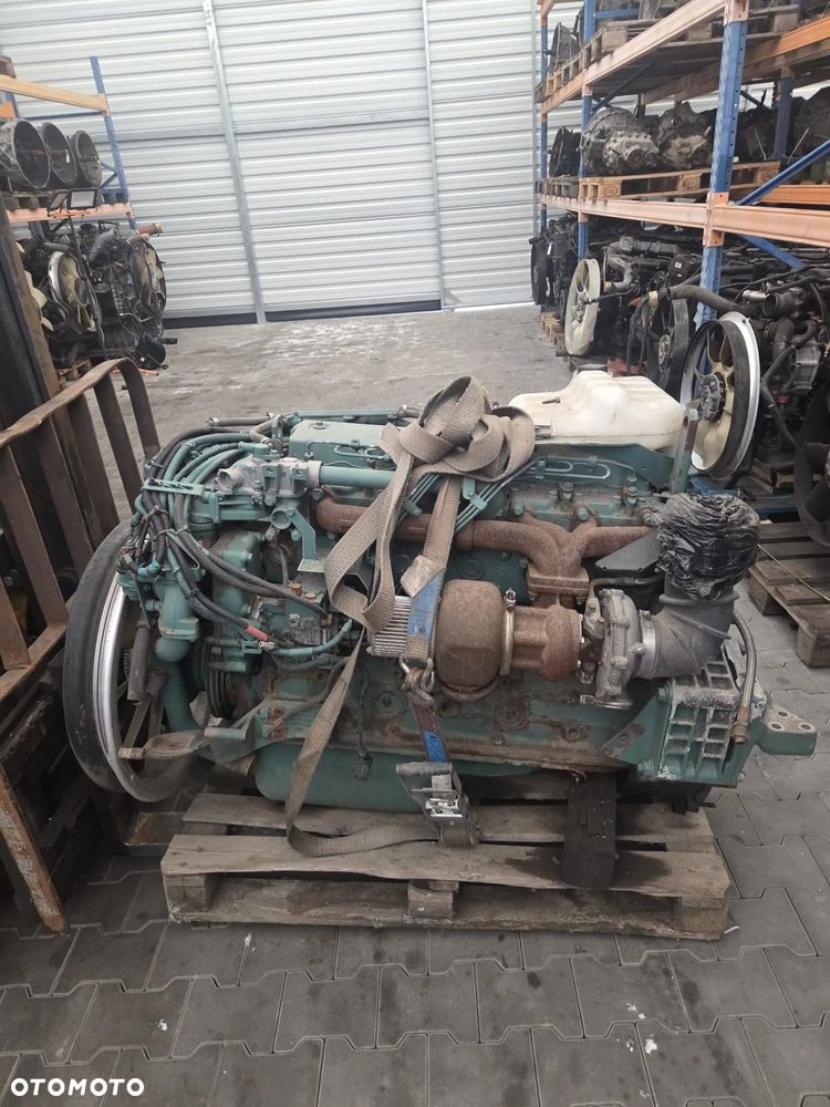 SILNIK VOLVO FL D6B EURO 3 - 9