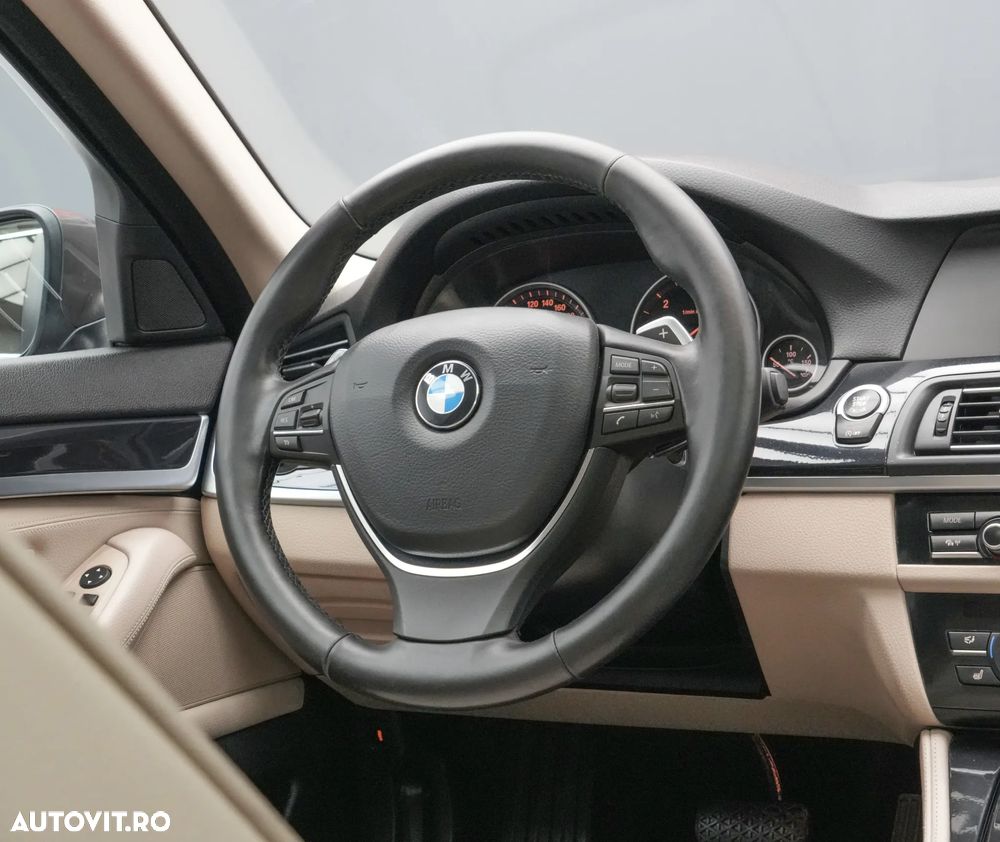 BMW Seria 5 520d Touring Aut. Luxury Line - 18