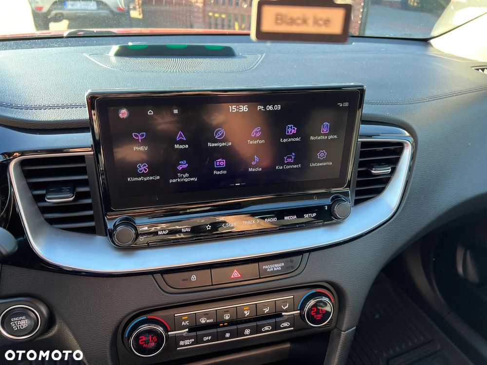Kia XCeed - 13