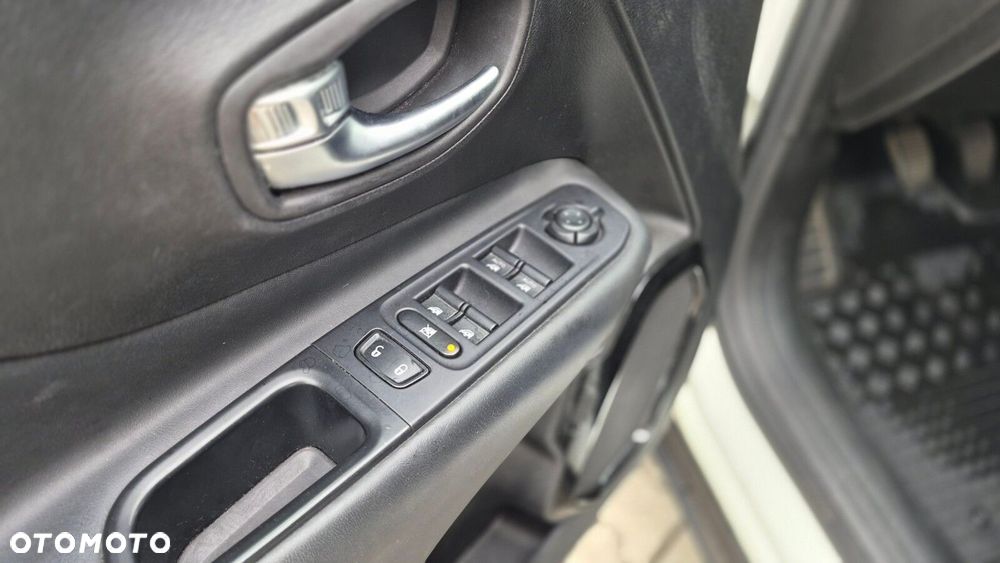 Jeep Renegade 1.4 MultiAir Longitude FWD S&S - 29
