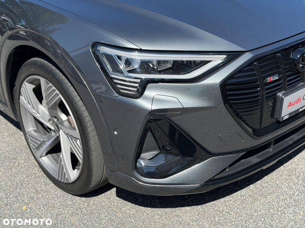 Audi e-tron 55 Quattro S Line - 10