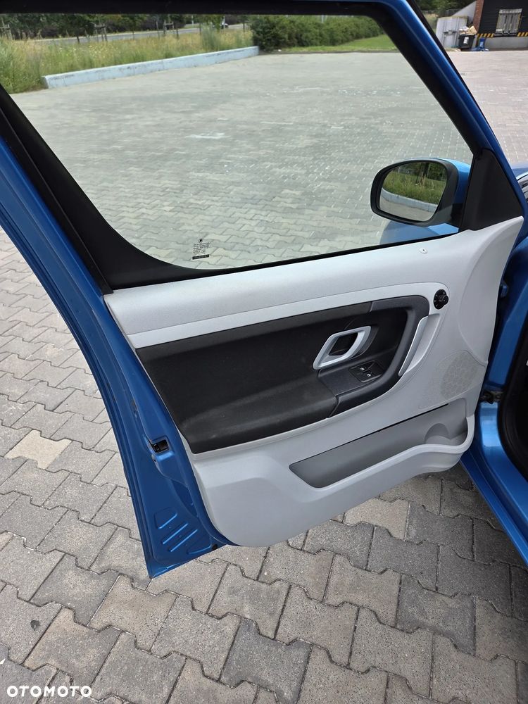 Skoda Roomster 1.6 16V - 11