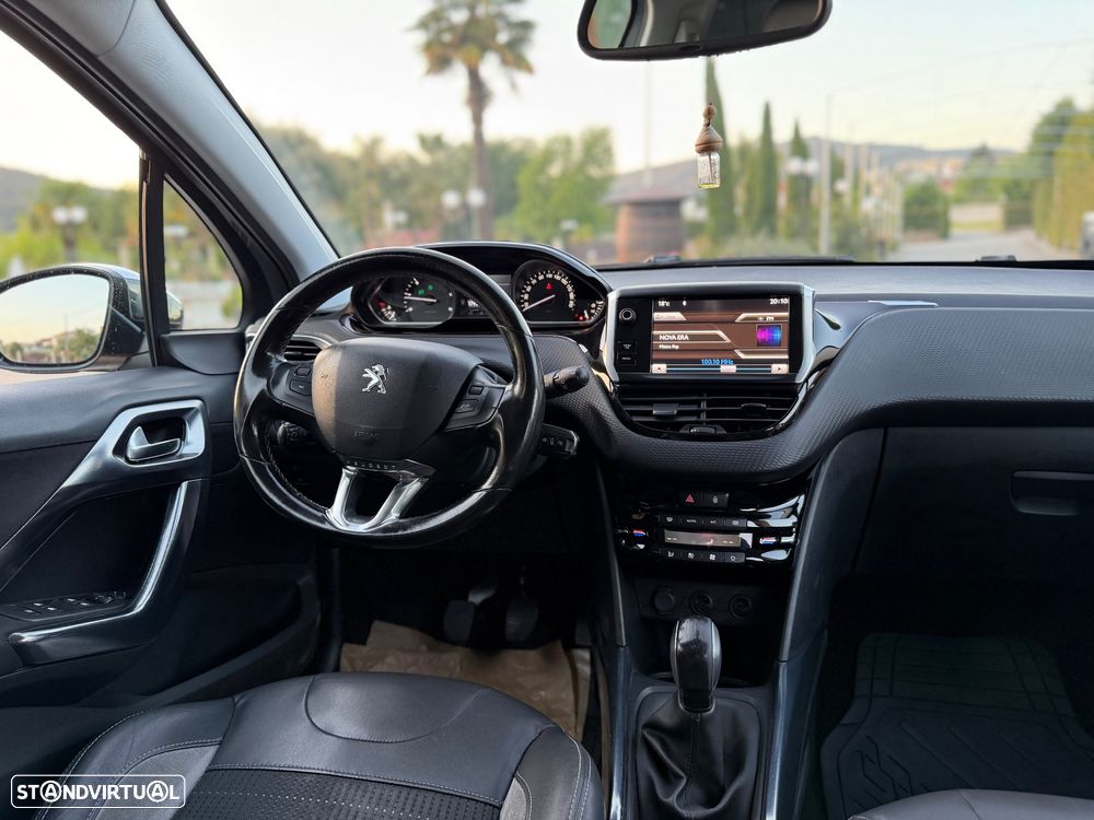 Peugeot 2008 1.6 e-HDi Allure - 13