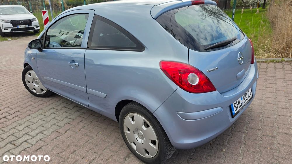 Opel Corsa - 4