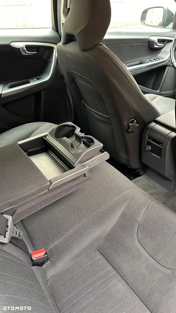 Volvo V60 D2 Geartronic Powershift Kinetic - 30