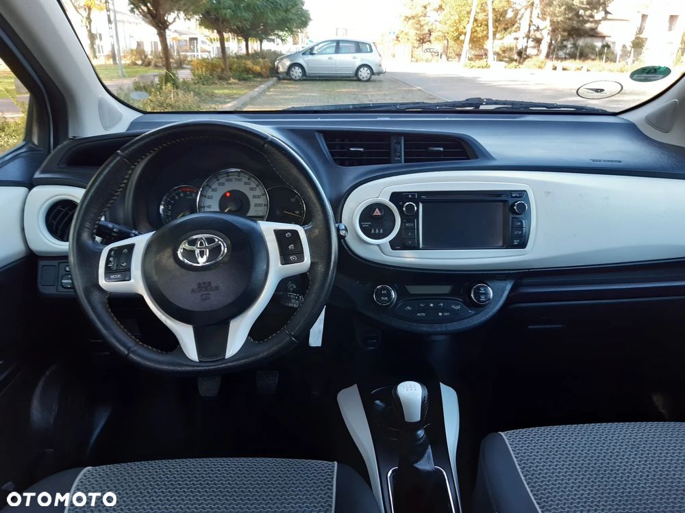 Toyota Yaris - 9