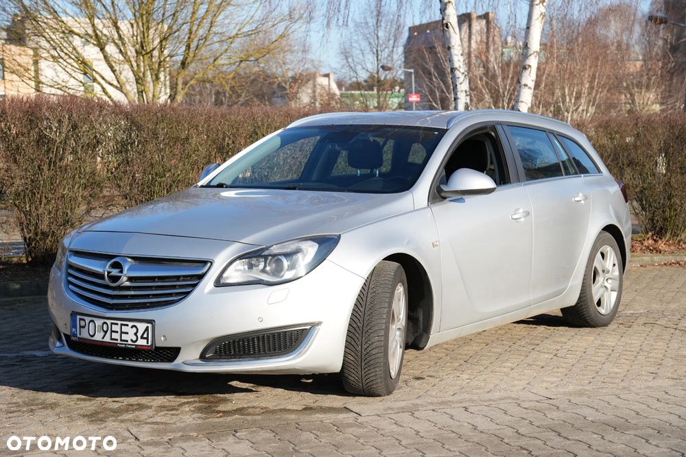 Opel Insignia - 25