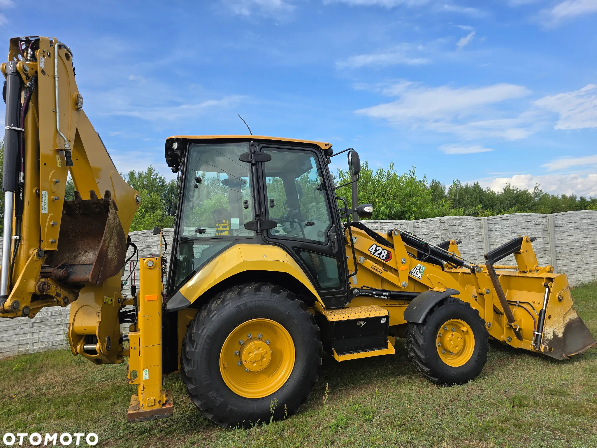 Caterpillar - 7