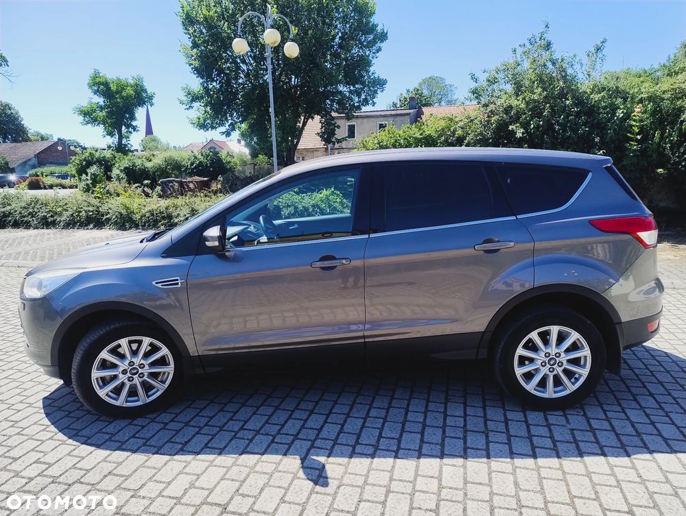 Ford Kuga 2.0 TDCi 2x4 Titanium - 6