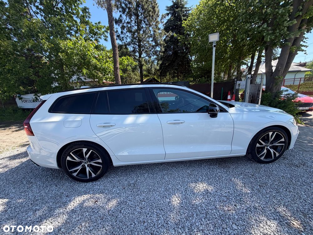 Volvo V60 B3 B R-Design - 13