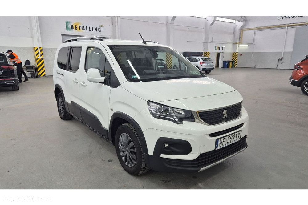 Peugeot Rifter 1.5 BlueHDI Allure SalonPL VAT23% Właścicielem pojazdu jest Ayvens Financial Services Polska - 8