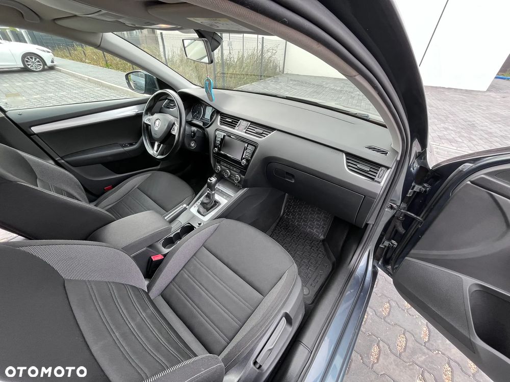 Skoda Octavia 2.0 TDI Ambition DSG - 12