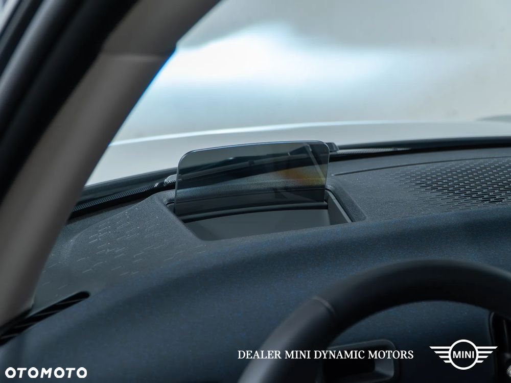 MINI Cooper C Essential Trim - 22