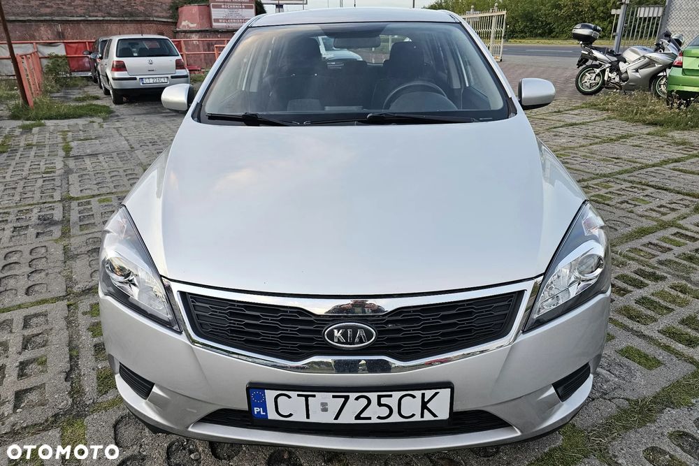 Kia Ceed - 2