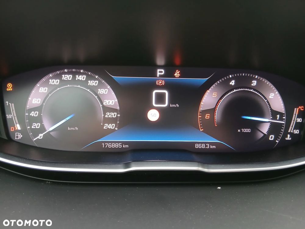 Peugeot 3008 1.5 BlueHDi Allure S&S EAT8 - 26