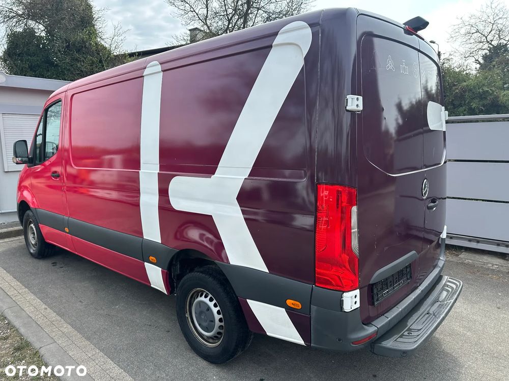 Mercedes-Benz Sprinter - 5