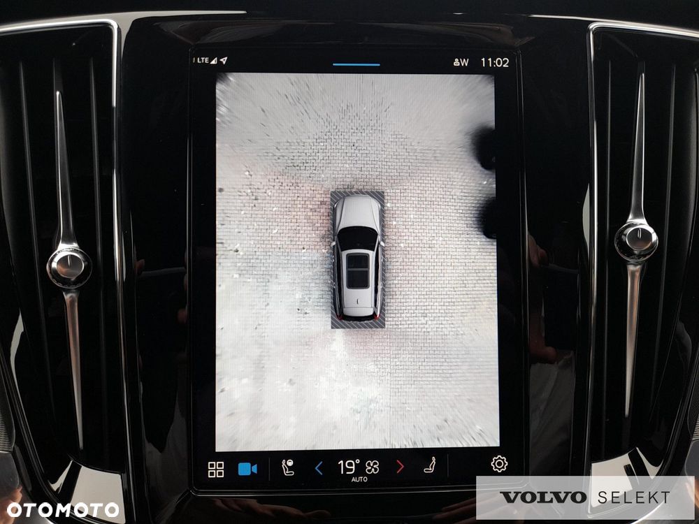 Volvo V60 B4 B Plus Dark - 24