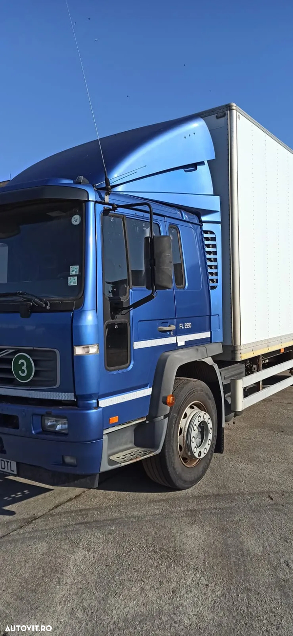 Volvo FL 220