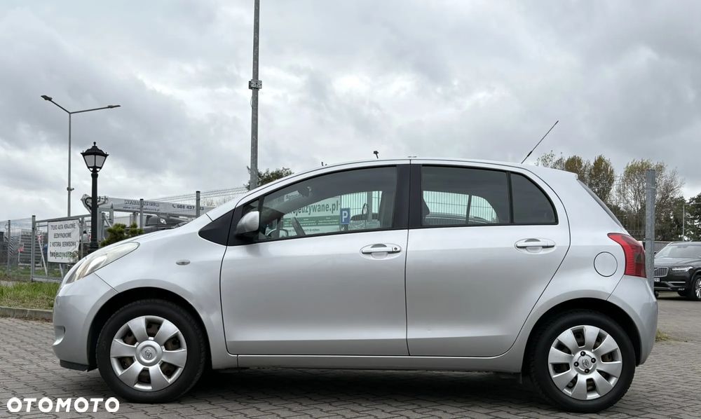 Toyota Yaris 1.3 Sol MM - 5