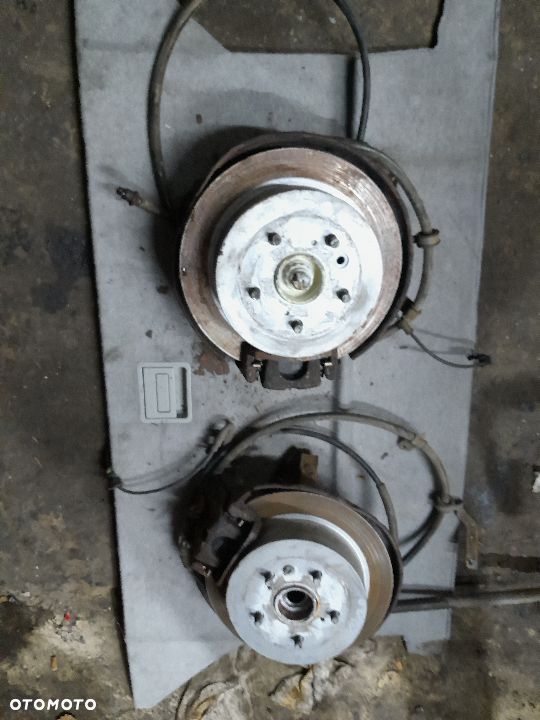 Zwrotnica,Piast,Tarcza kotwiczna Lexus RX400H,RX350,RX330,RX300, 2004-2009R - 2