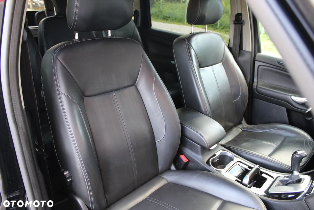 Ford Galaxy 2.0 TDCi DPF Ghia - 31