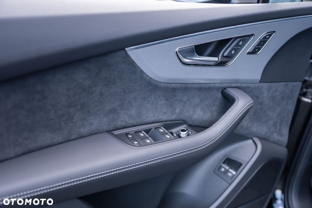 Audi Q7 60 TFSI e PHEV Quattro S Line Tiptr - 18