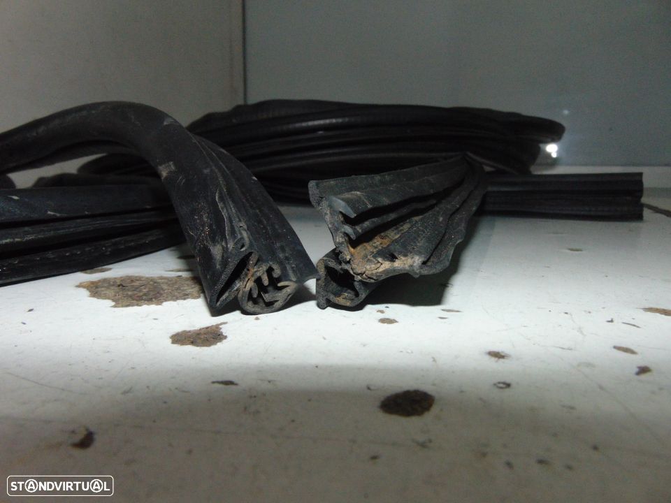 Ssangyong korando 601 borrachas - 3