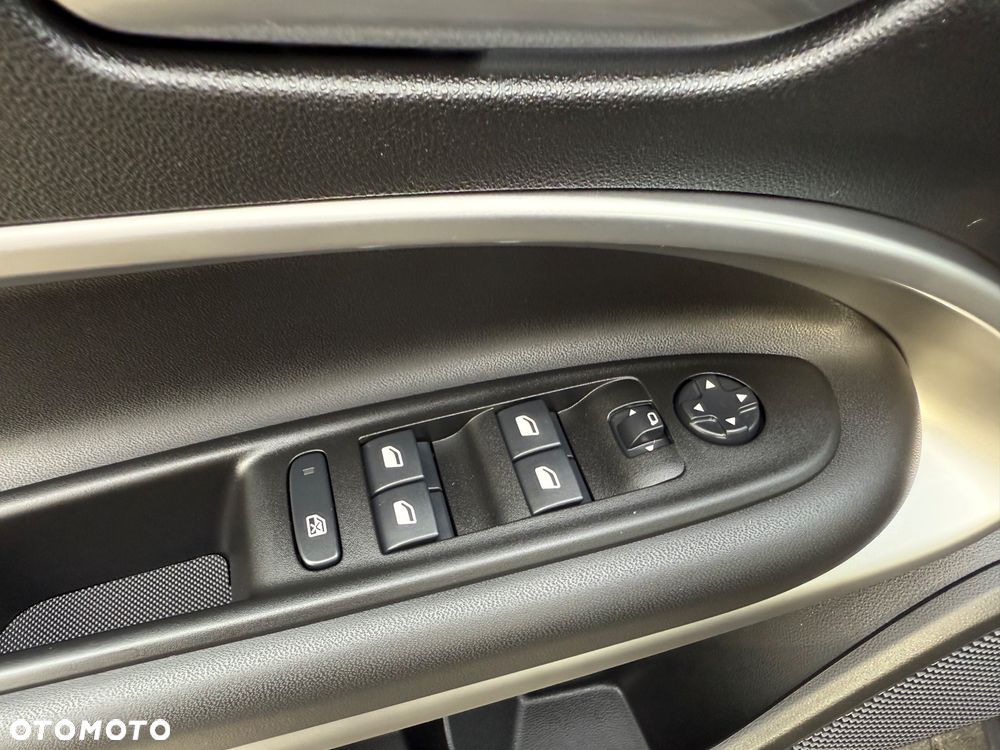 Jeep Avenger 1.2 GSE T3 Turbo-Benzin GDI Altitude - 22