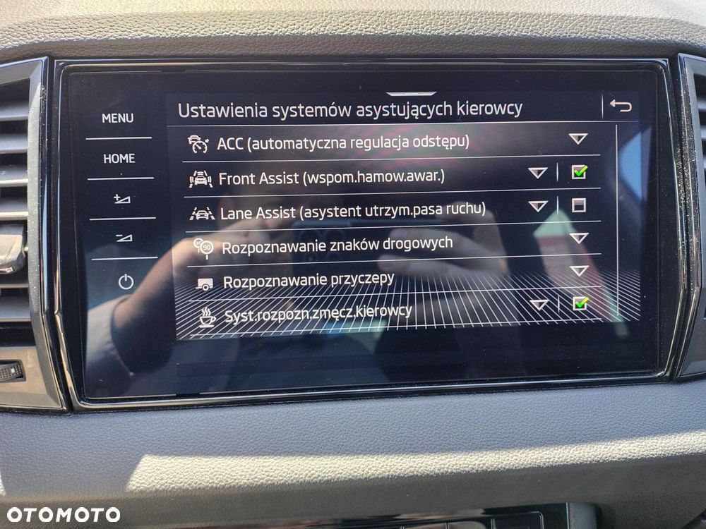 Skoda Karoq 2.0 TDI SCR 4x4 Sportline DSG - 30