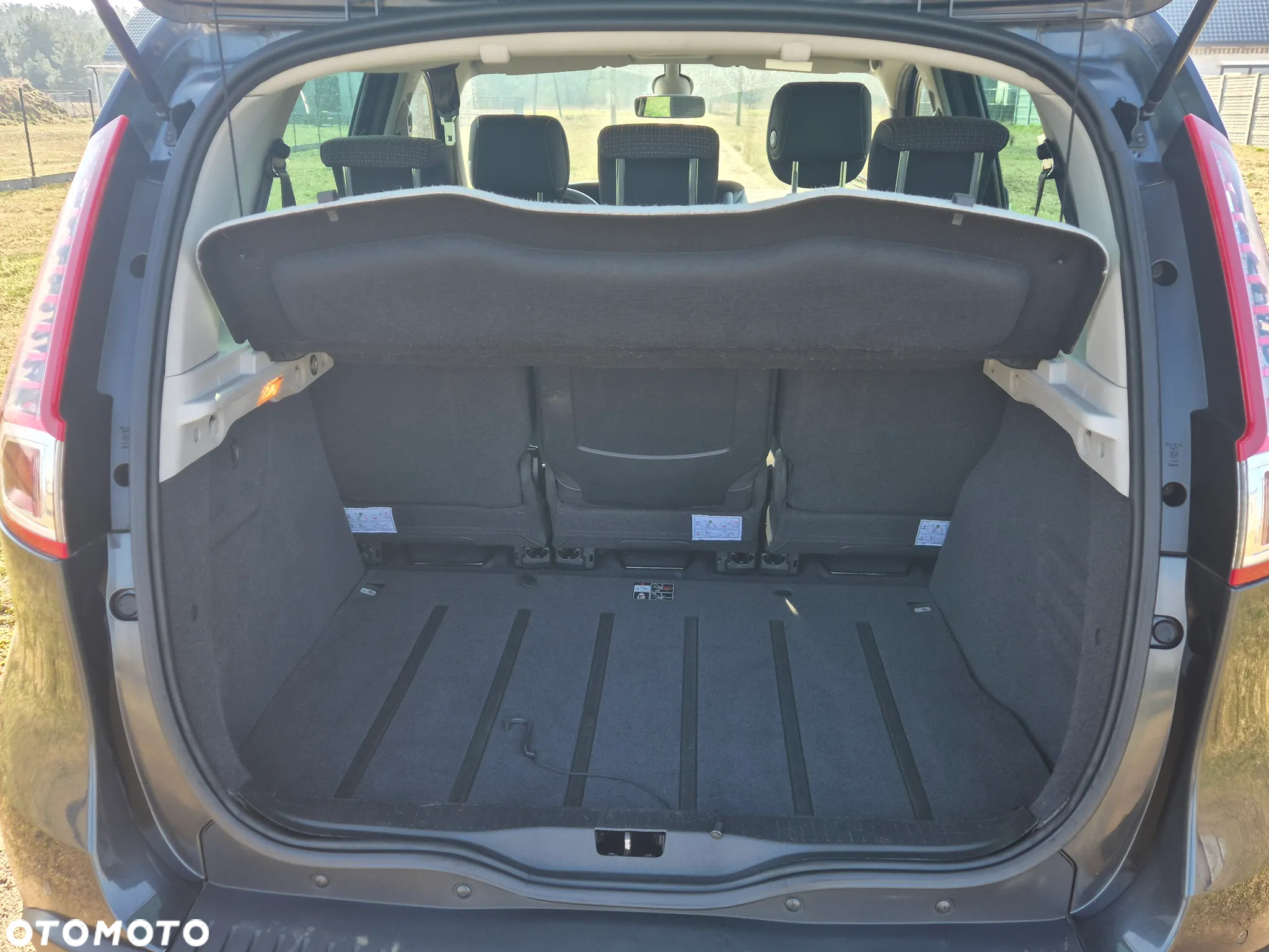 Renault Scenic 1.6 16V 110 Authentique - 14