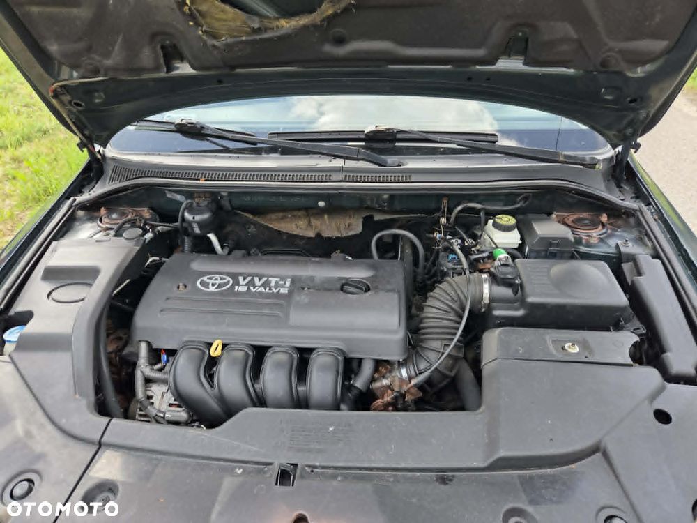 Toyota Avensis 1.8 VVT-i Terra - 8