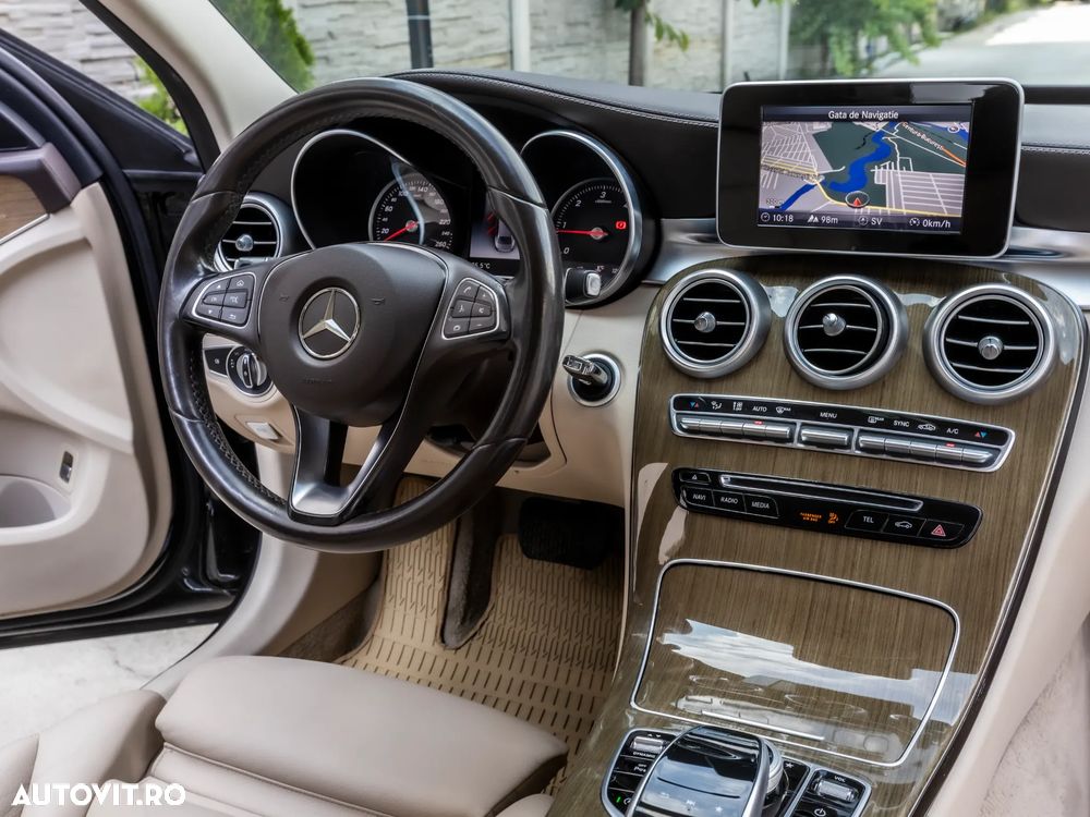 Mercedes-Benz C - 7