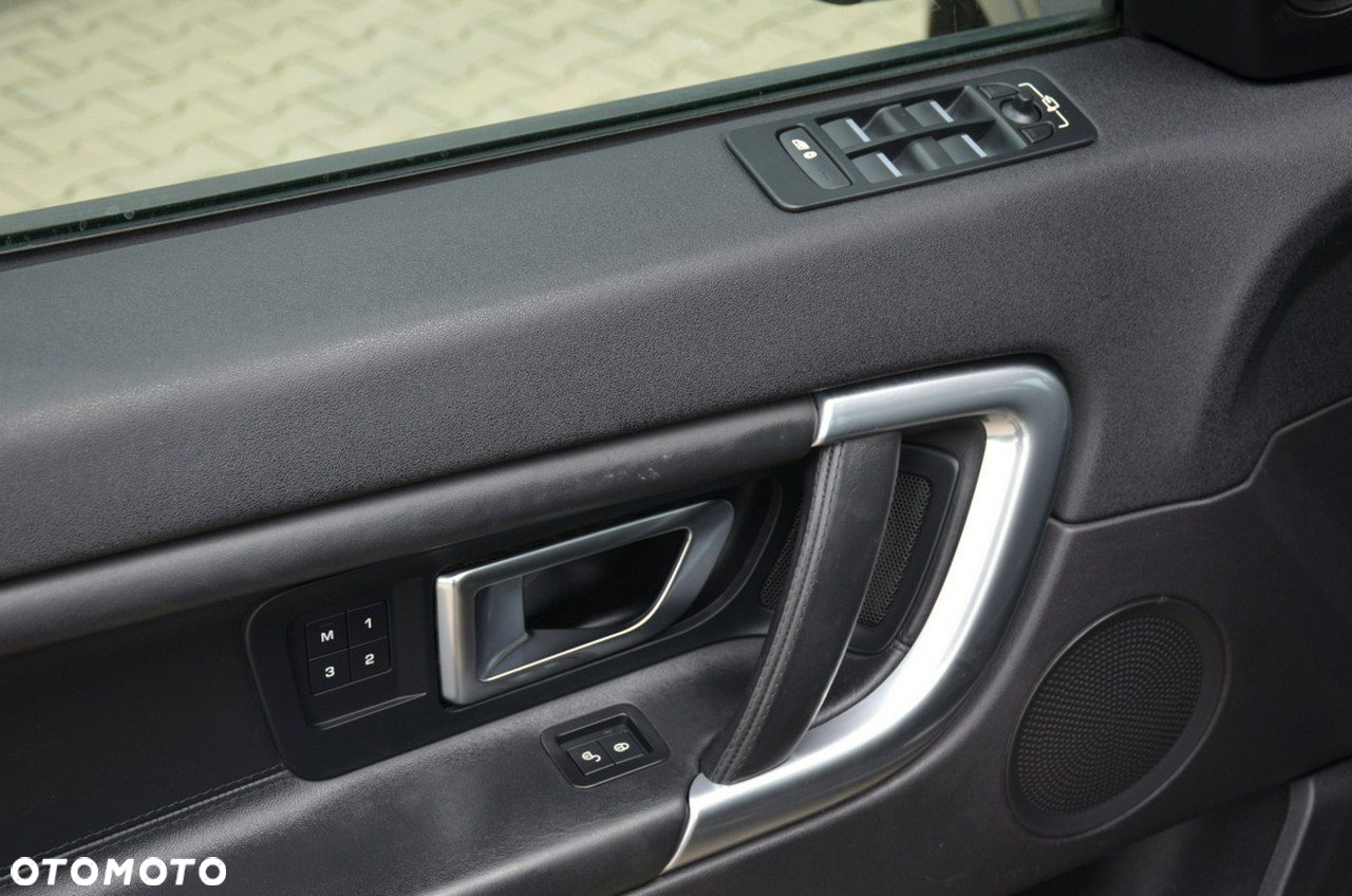 Land Rover Discovery Sport - 21