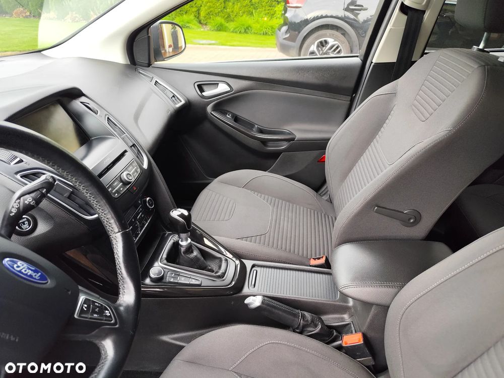 Ford Focus 1.5 TDCi DPF Start-Stopp-System Titanium - 18
