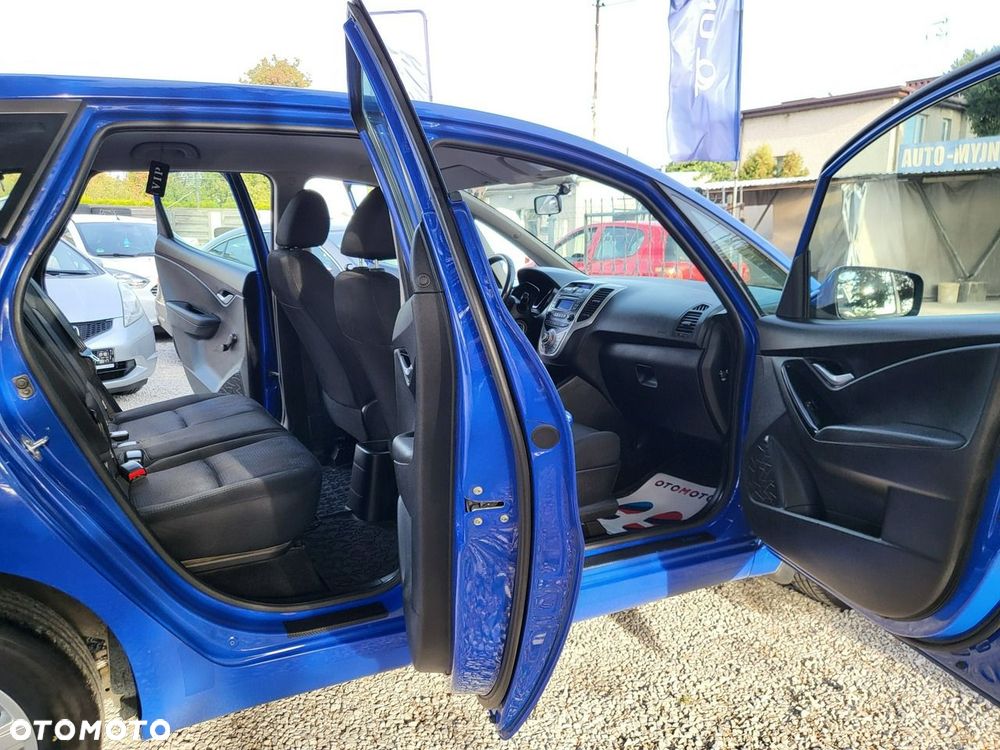 Hyundai ix20 - 23