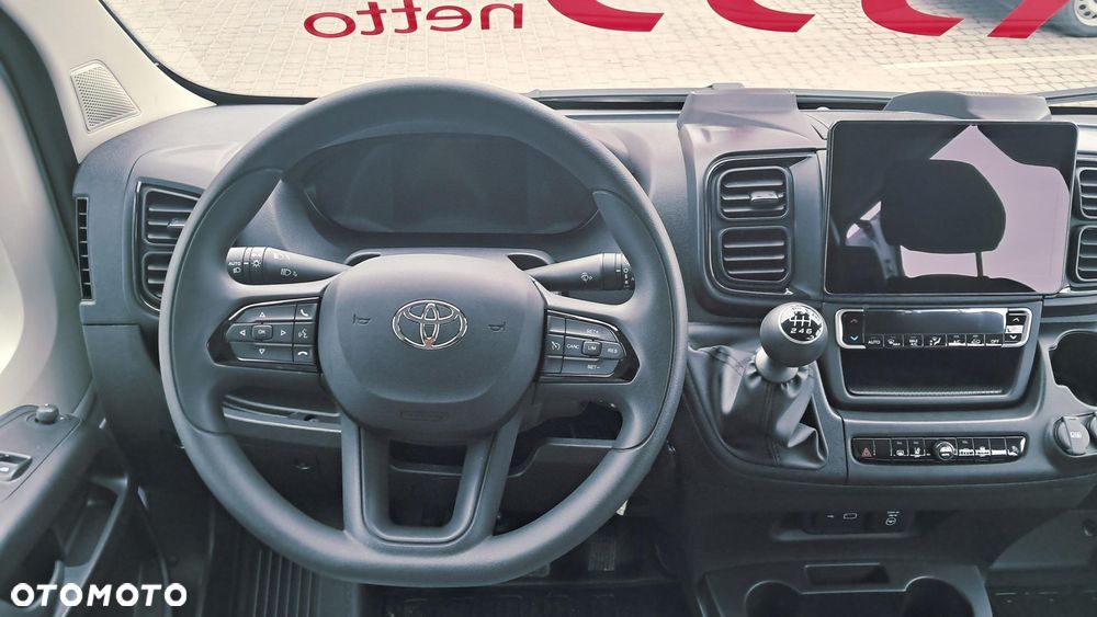 Toyota Proace MAX - 15