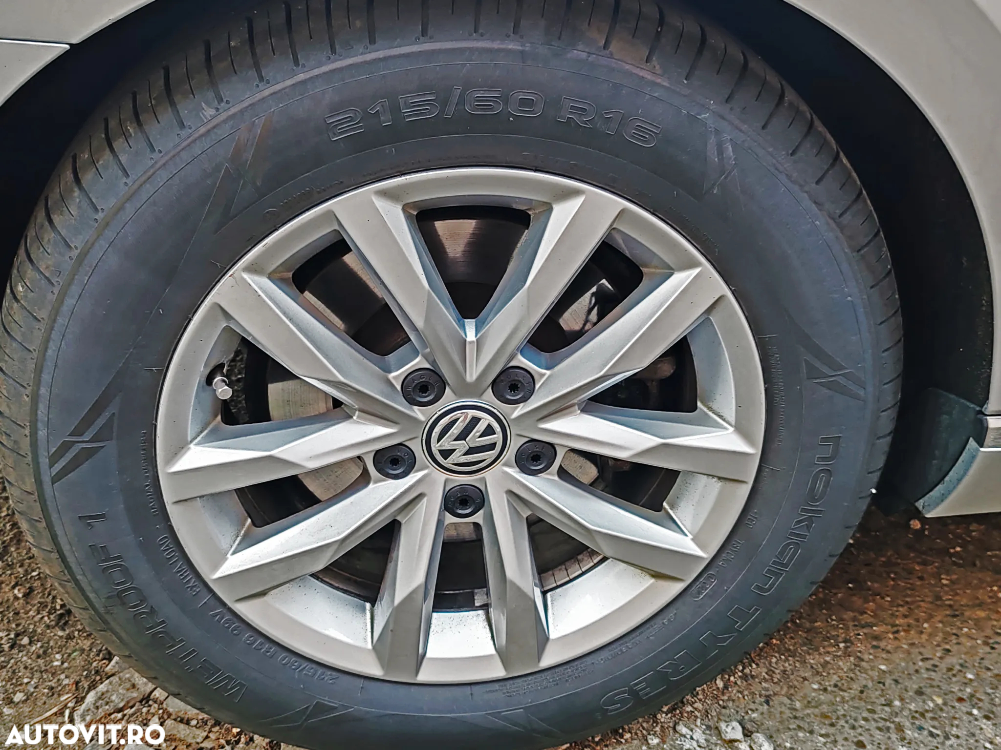 Volkswagen Passat Variant 2.0 TDI DSG 4Motion Comfortline - 14